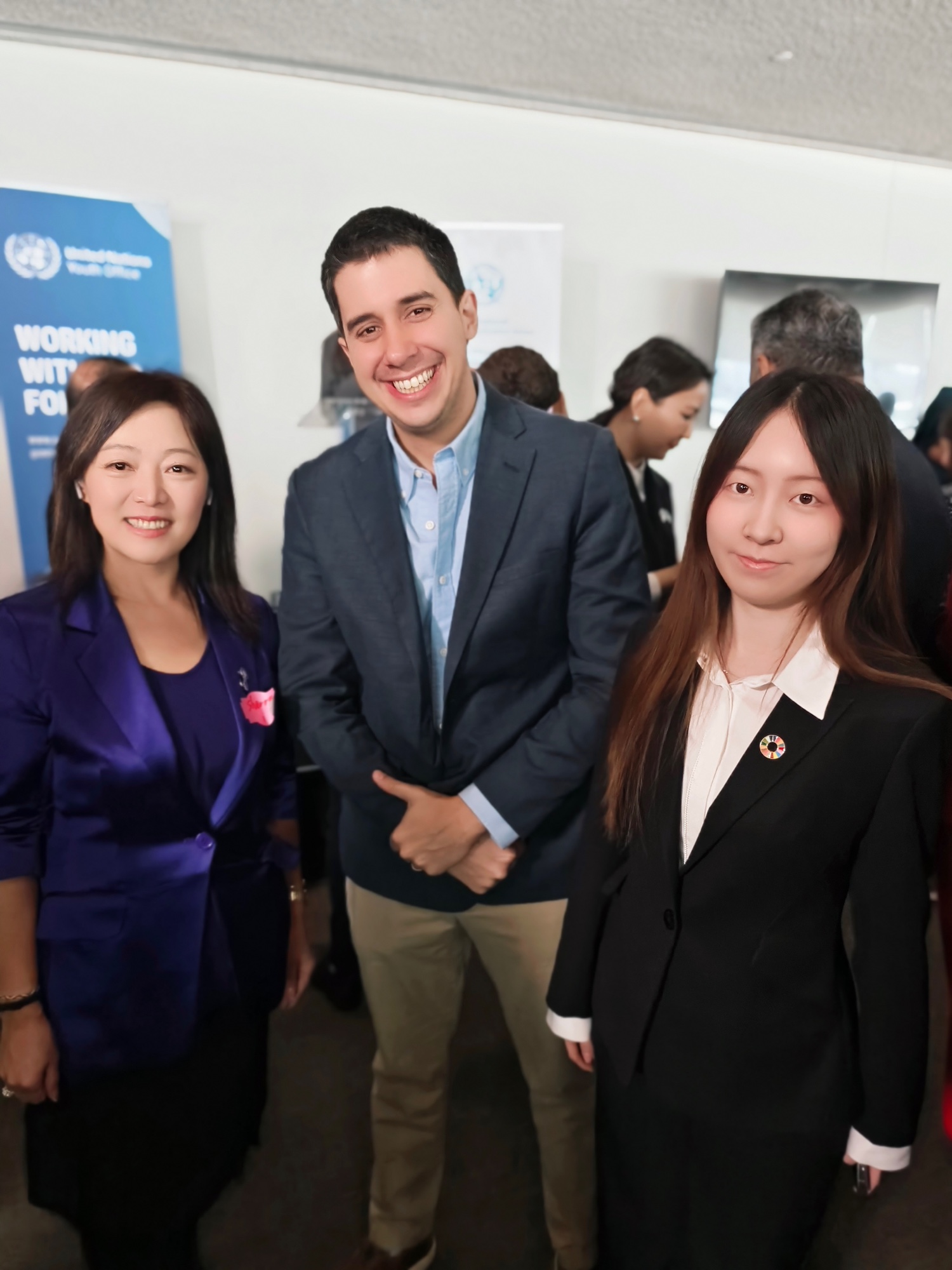 Qianhao Han with Felipe Paullier at the Ministerial Breakfast